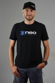 T-shirt homme NEO noir avec logo - Vue de face