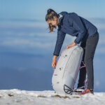 neo-women-lite-bag-70l-outside-03