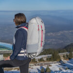 neo-women-lite-bag-70l-outside-07