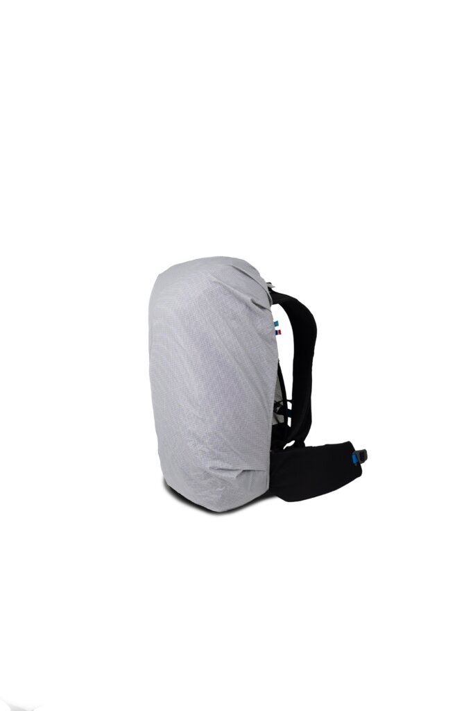 Image du sac Neo Hike avec la housse de pluie